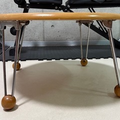 折り畳みテーブルの画像