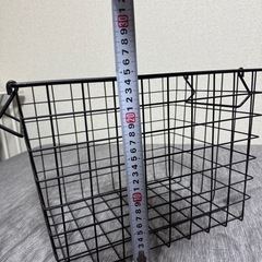 メッシュバスケット ブラック スチールの画像