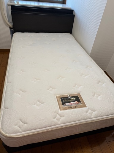 ⭐︎【破格】⭐︎組み立て簡単シモンズ　セミダブル定価20万　中古　分解発送 美品】シモンズセミダブルベッド (マイク) 本八幡のベッドの中古