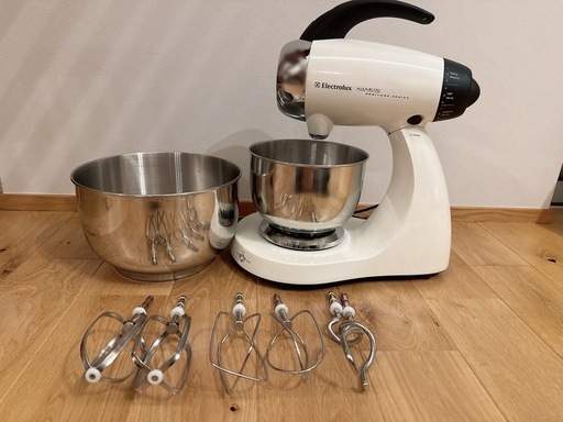 Electrolux スタンドミキサー ESM945 12段階調整】エレクトロラックス