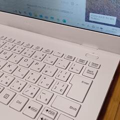 （取引中）NEC ノートパソコン　lavied N1415CAW 　ワイヤレスHDMI付き　2021年発売の画像