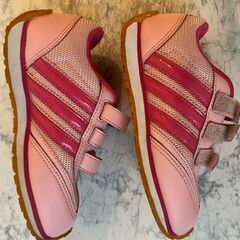 adidas ベビーシューズ ピンク 15cmの画像