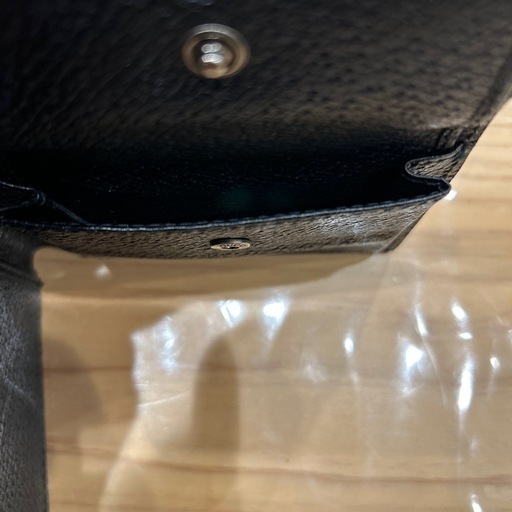 GUCCI二つ折り財布