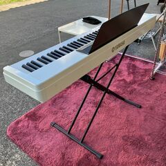 YAMAHA 88鍵 電子ピアノ P-80（ホワイト）2001年製（スタンド付き）現状販売品の画像