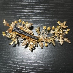 結婚式　アクセサリー　ゴールド　髪飾りの画像