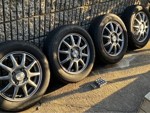 軽自動車タイヤ、ホイールセット　ブリヂストン ⑥155.65.13 タイヤ4本と中古美品ホイールとナット付き