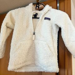 パタゴニア　キッズ・ロス・ガトス・フーディ 100CM ボア　ジャケットの画像