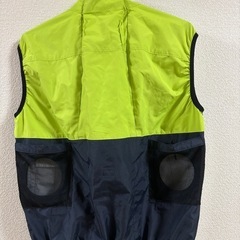 ミドリ安全 クールファン2個 バッテリー2個 充電器 空調服の画像
