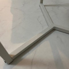 大理石柄　サイドテーブルの画像