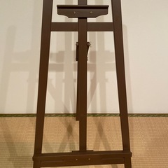 イーゼルの画像