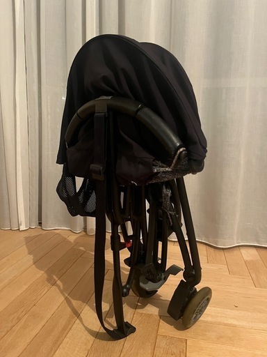 人気B型ベビーカー 折り畳みクイニージャズ