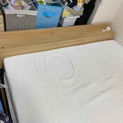 決定！ダブルベッド、マットレスありの画像