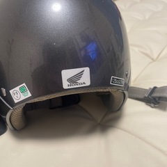 バイクのヘルメットの画像