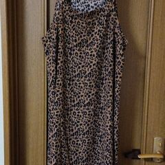 ヒョウ柄ワンピースの画像