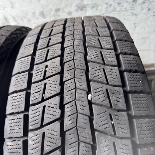バリ山　DUNLOP ダンロップ　SJ8+ 265/60R18 スタッドレス　タイヤ　2021年製　18インチ　ランクル　等