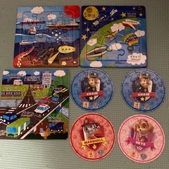 パズルとシールの画像
