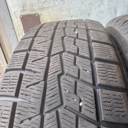 バリ山　YOKOHAMA ヨコハマ　IG70 215/60R16 スタッドレス　タイヤ　2021年製　16インチ　エスティマ　など