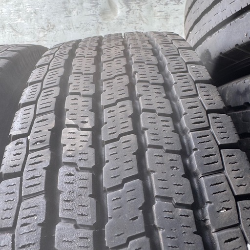バリ山　YOKOHAMA ヨコハマ　IG91 175/75R15 103/101L LT 12PR スタッドレス　タイヤ　2023年製　15インチ