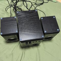 サンワサプライ 木製 2.1ch マルチメディアスピーカー MM-SPWD3BKの画像
