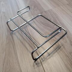 ニトリ まな板スタンド ステンレス製の画像