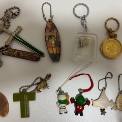 ご当地キーホルダー13点の画像