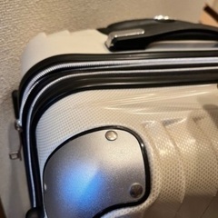 スーツケース、キャリーケースの画像