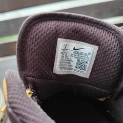 NIKE  マノアレザーの画像