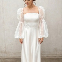 【未使用】パフスリーブ《ウエディング・結婚式》の画像