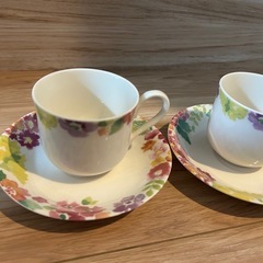 narumiカップ&ソーサー 花柄の画像