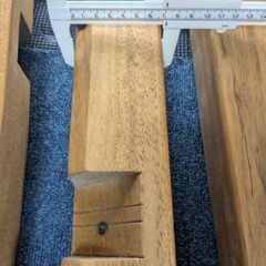 テーブルの脚売り ますの画像
