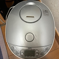 炊飯器の画像