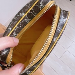 coach ポーチの画像
