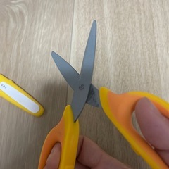 左利き　ハサミ　キッズの画像