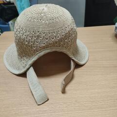 ☝️つば広の夏らしい涼しげな帽子です。の画像