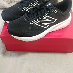 新品未使用newbalance25.5㎝９月4日迄で終了の画像