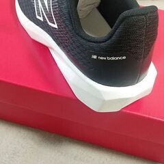 新品未使用newbalance25.5㎝９月4日迄で終了の画像