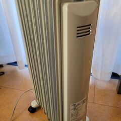 DeLonghi デロンギ オイルヒーター KHD410812 デジタル ラディアントの画像