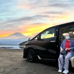 介護タクシーサイドリフトアップの画像