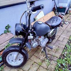 スズキ モンキー 50cc 実働車 ブラック仕様の画像