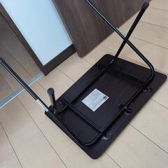（決まりました）折りたたみ小さめテーブルの画像