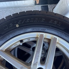 スタッドレスタイヤの画像