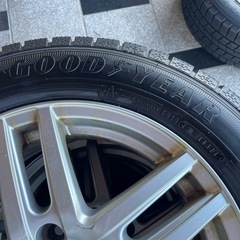 スタッドレスタイヤの画像