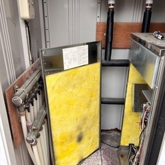 融雪用ボイラー　ボイラー用の物置の画像