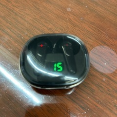 Bluetoothイヤホン（お取引き中）の画像