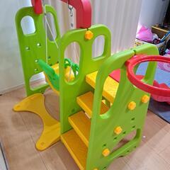 複合遊具　屋内　屋外　ブランコ　滑り台　バスケットゴールの画像