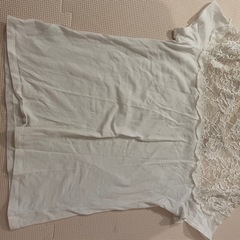 H&M レース装飾付きホワイト半袖Tシャツ　Lの画像