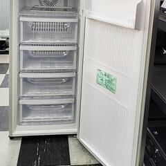 🧊三菱電機 MITSUBISHI ELECTRIC 冷凍庫 121L シルバー MF-U12B-S 2018年製¥16,666 (H250901g-2) 一宮市 リサイクルショップ の画像
