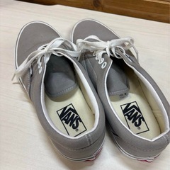 VANS エラ グレー 24.5cm　ローカットスニーカーの画像