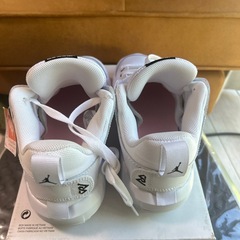 ジョーダン　バッシュ　24.5の画像