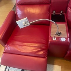 電動リクライニングソファ の画像